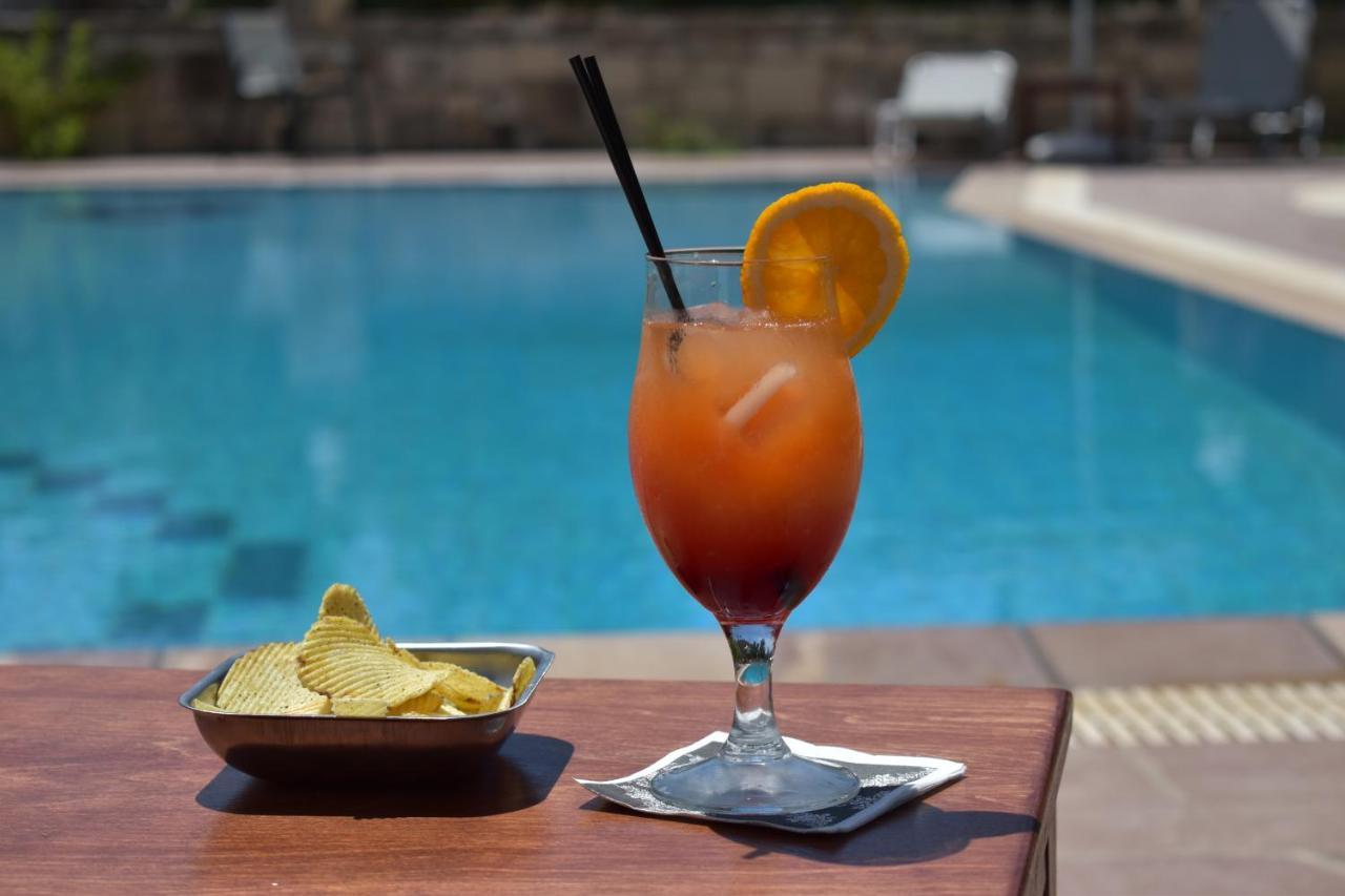 Dimitris Villa Hotel 마탈라 외부 사진