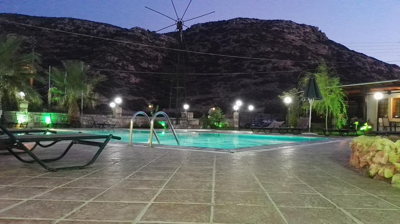 Dimitris Villa Hotel 마탈라 외부 사진