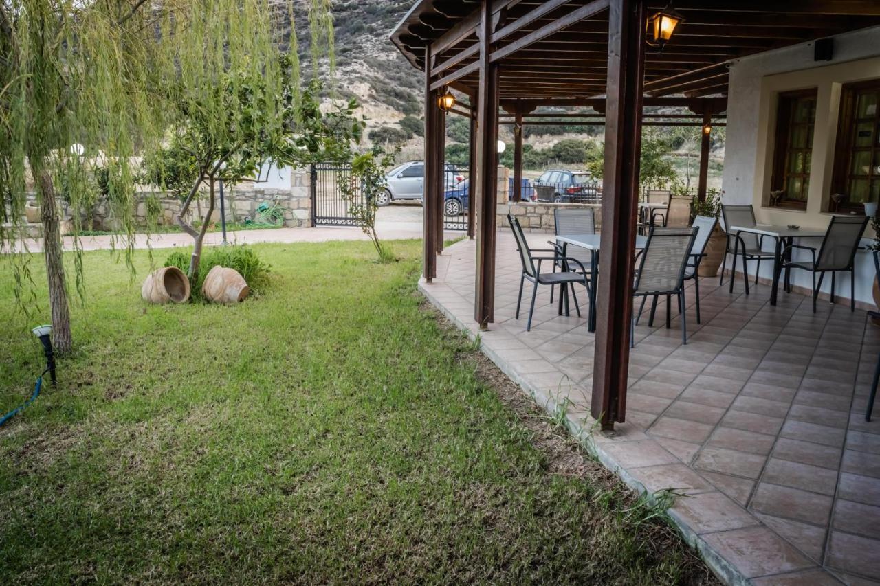Dimitris Villa Hotel 마탈라 외부 사진