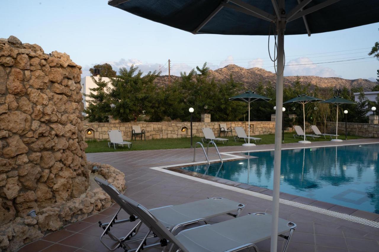 Dimitris Villa Hotel 마탈라 외부 사진