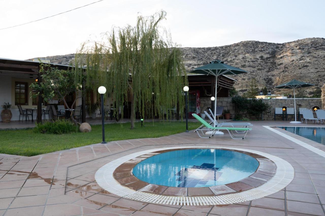 Dimitris Villa Hotel 마탈라 외부 사진