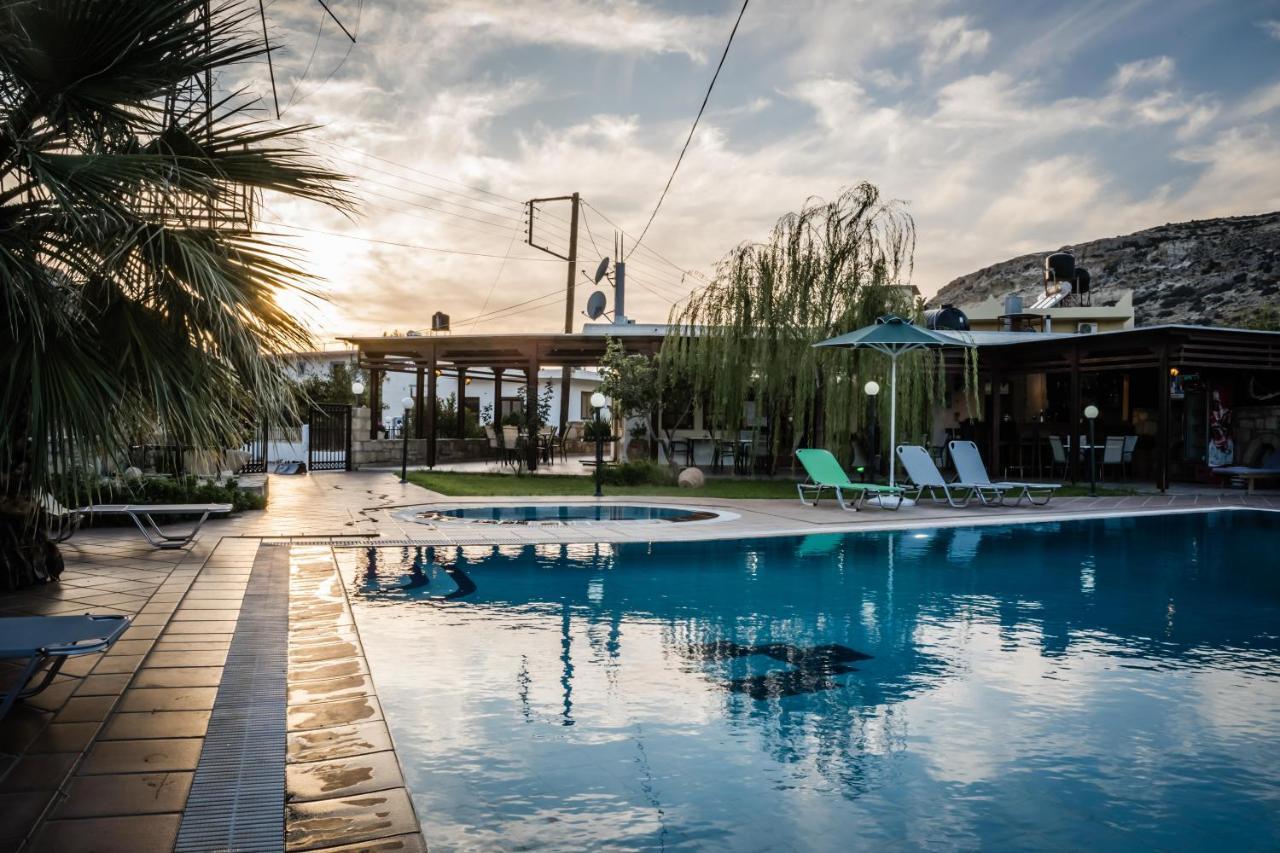 Dimitris Villa Hotel 마탈라 외부 사진
